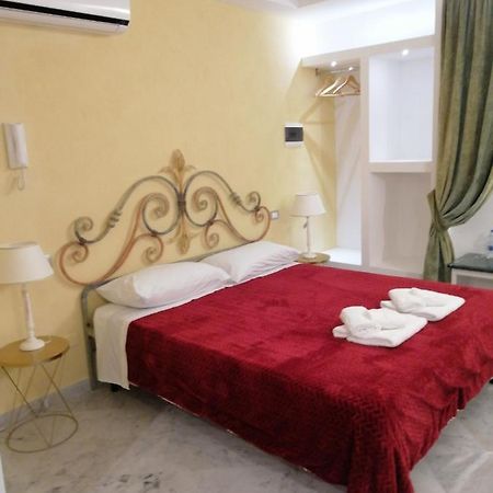 Federico 70 Giada Economy Hotel Palermo Bagian luar foto