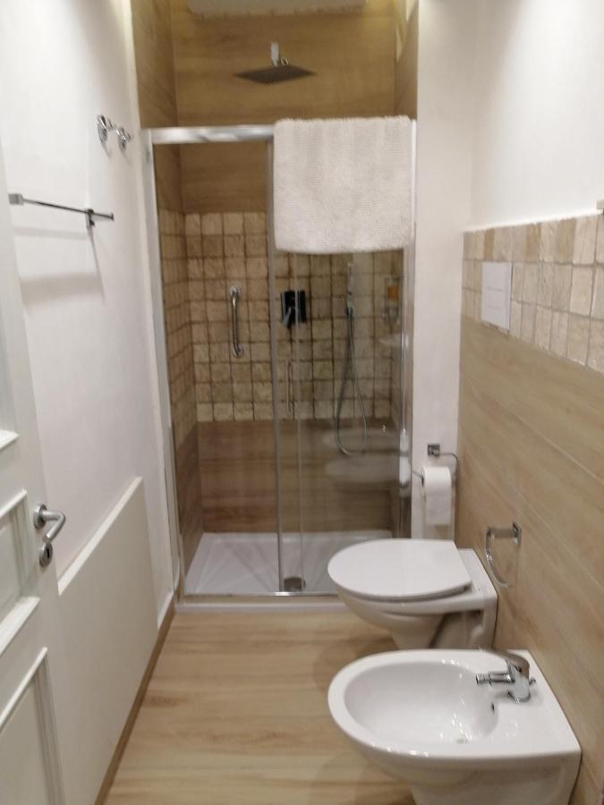 Federico 70 Giada Economy Hotel Palermo Bagian luar foto