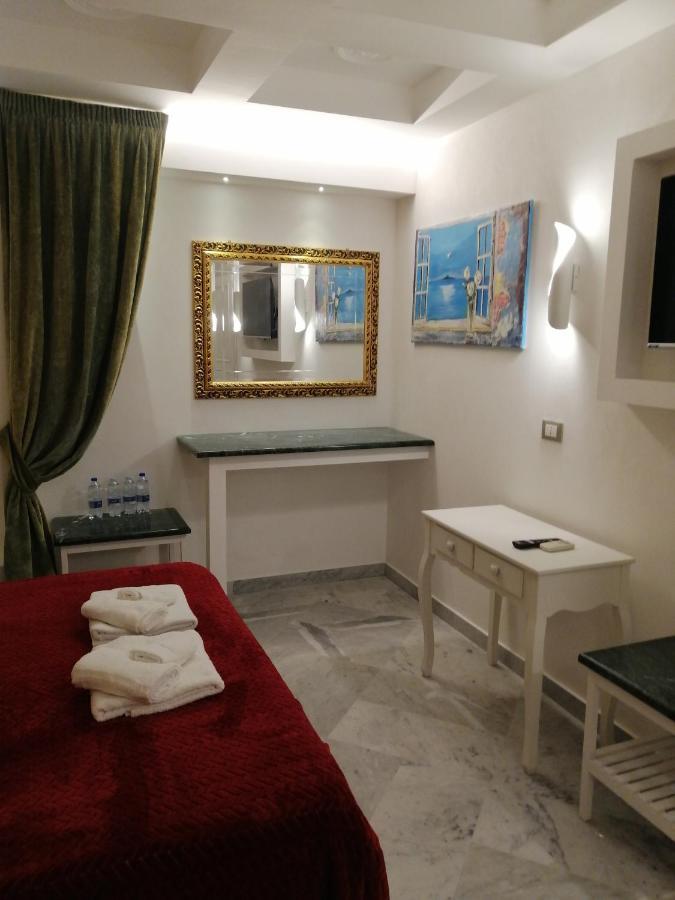 Federico 70 Giada Economy Hotel Palermo Bagian luar foto