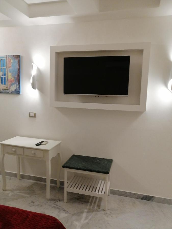 Federico 70 Giada Economy Hotel Palermo Bagian luar foto